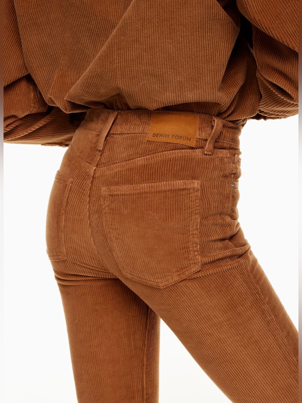 Aritzia Denim Forum Marianne Flare - Picture 3 of 8